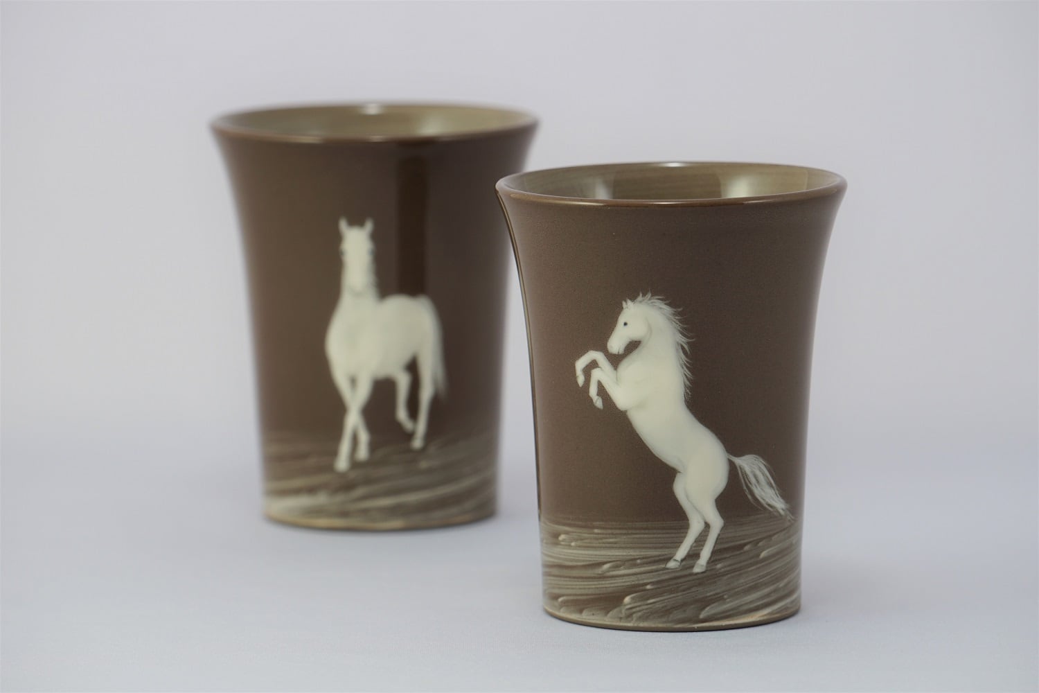 タンブラー 白馬（跳ね馬） | 陶房亀岡