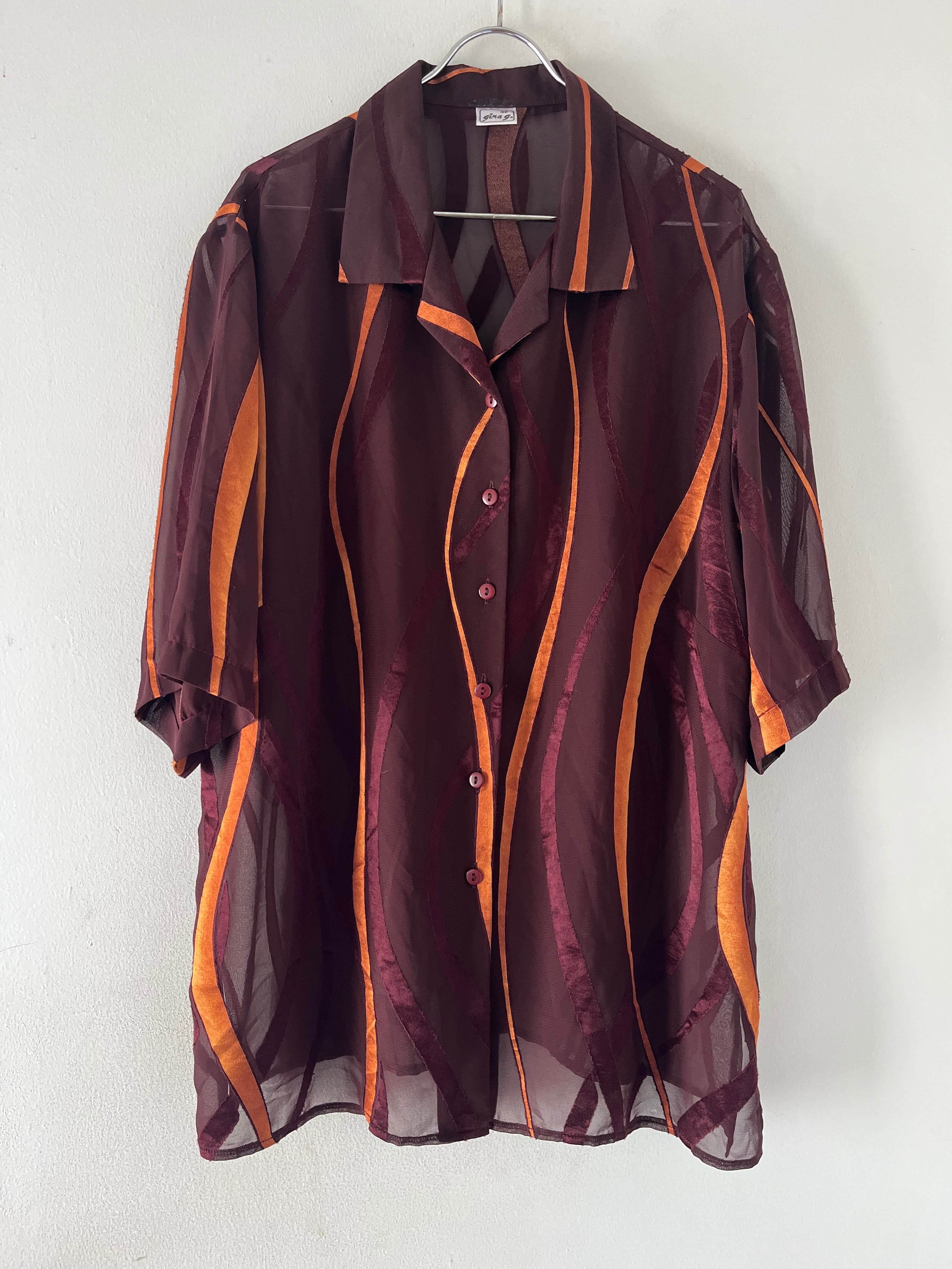 色っぽいシャツブラウス