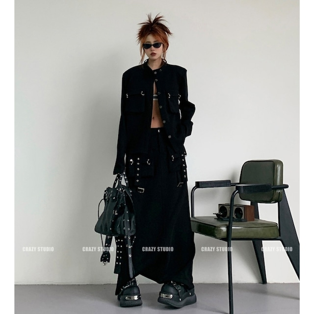 深淵なる黒を纏う、ゴシック・マキシ丈イレギュラーヘムロングスカート