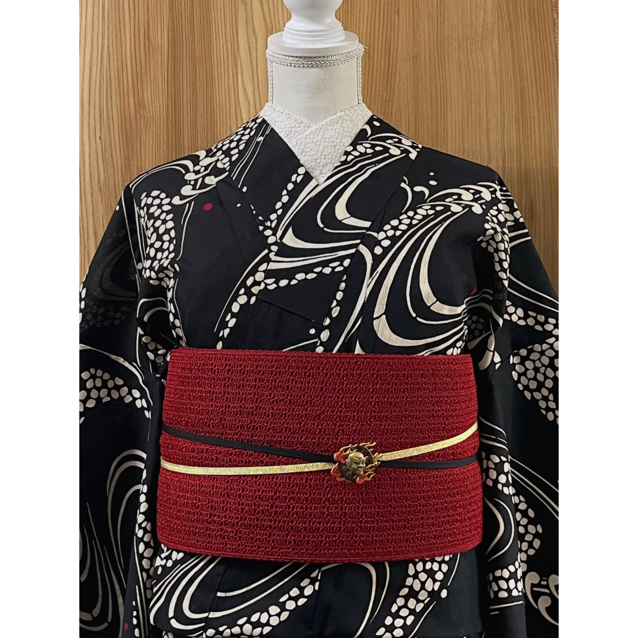 新品】小さめサイズ！黒地に流水文様の綿麻浴衣 | きもの楸堂-kisasagedo-