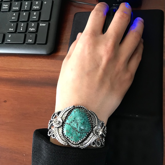 『一点物』”Blue Diamond Turquoise” Bangle