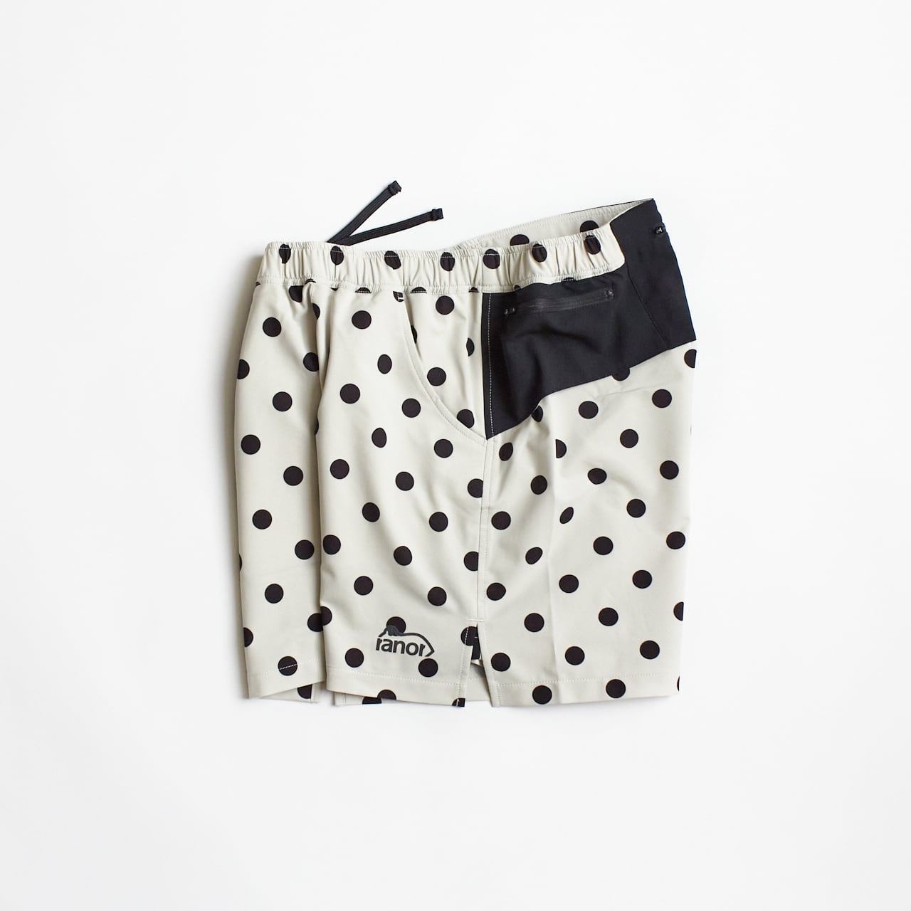 ranor（ラナー）DOTS MIDDLE SHORTS - BEIGE×Black dot メンズ
