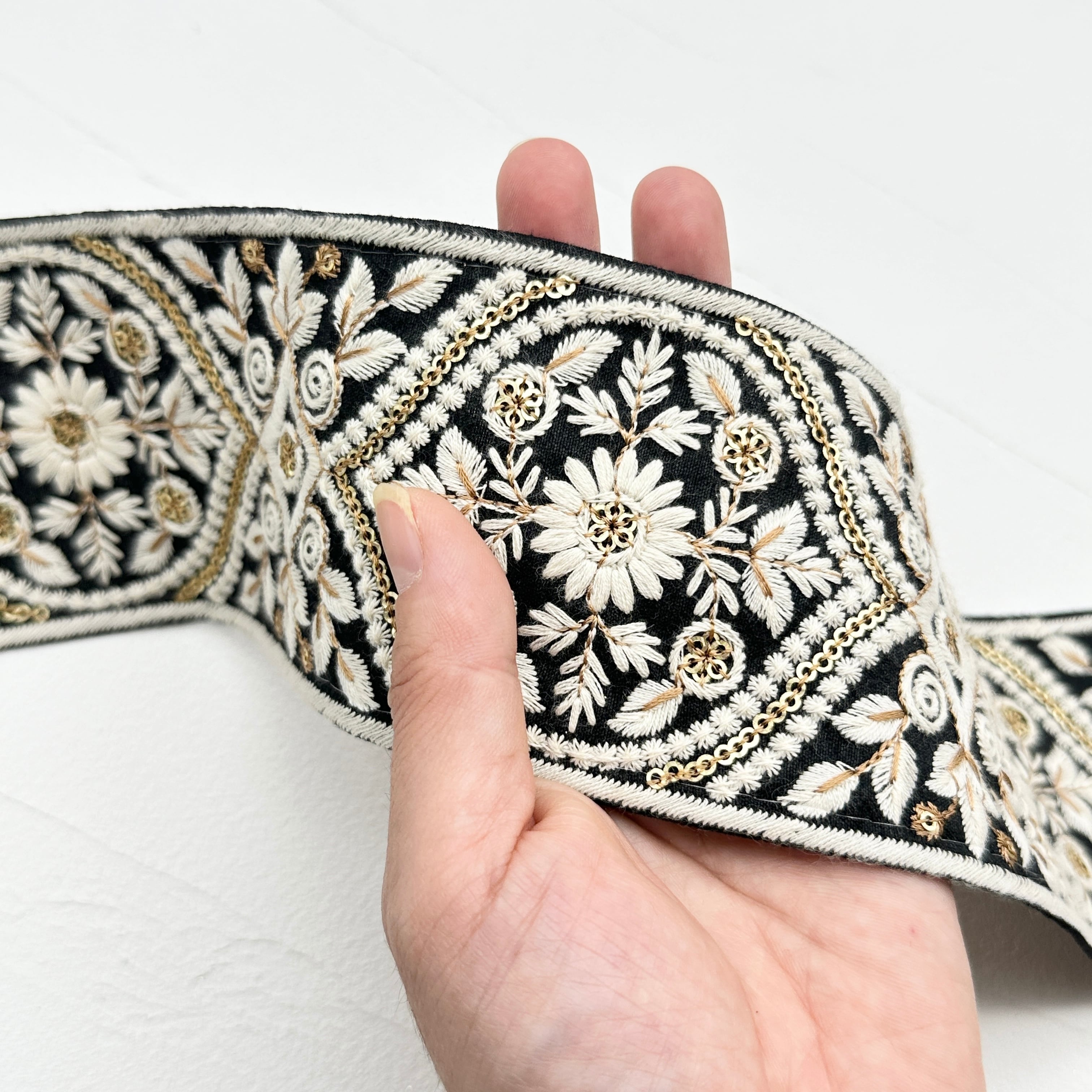 nelo様【インド製】古着 デザインジャケット インド刺繍 ブラック 花柄ウール 3f1fb84f6b68dbdc95412c24fc1931