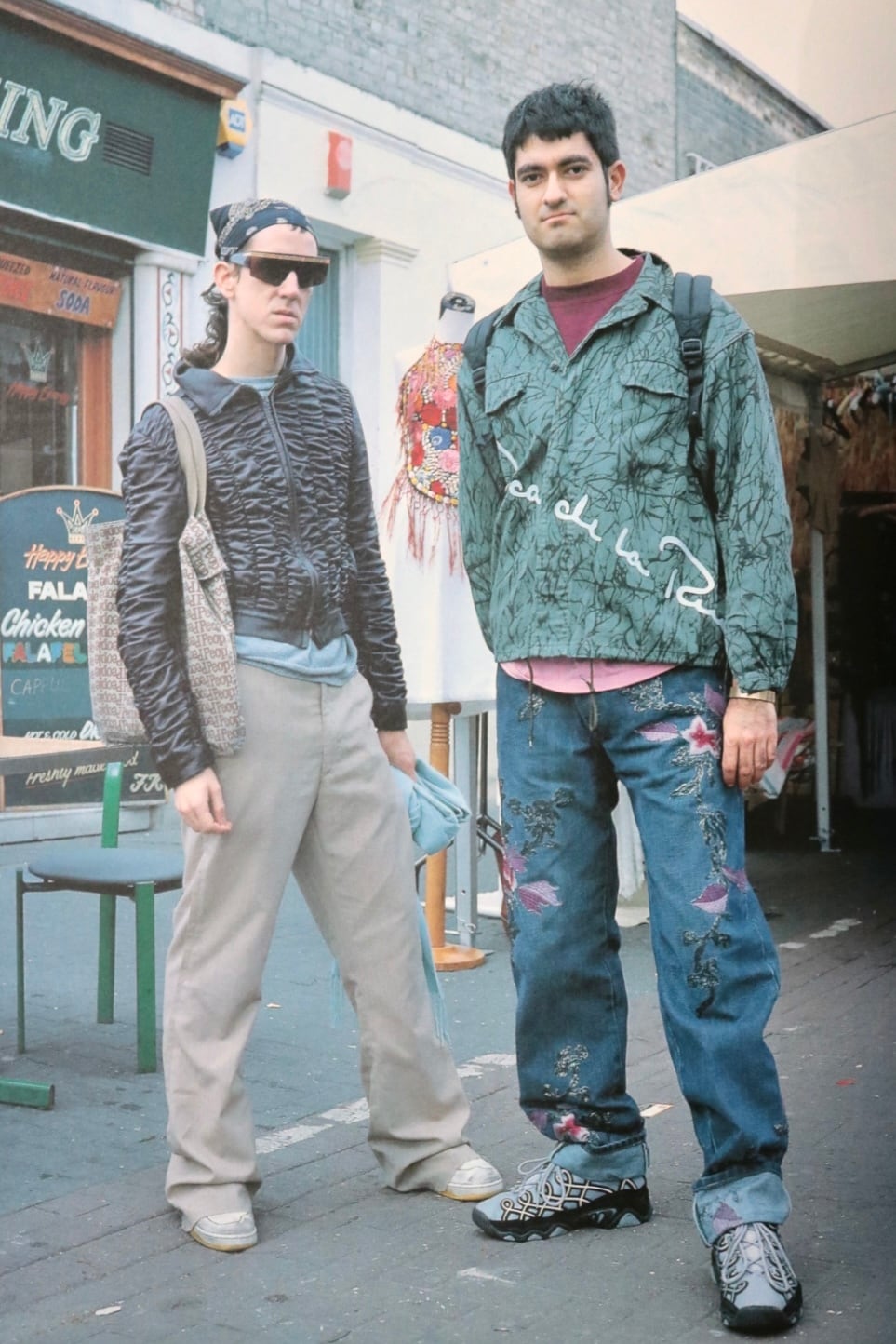 STREET No.132 August. 2002 | Cary