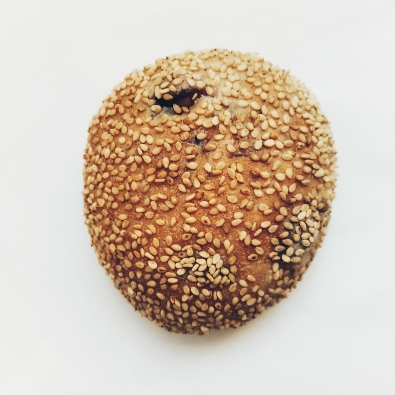 ごまパン 黒豆ごまパン | 自然酵母と石窯パン Bunga ぶんが - オンラインストア