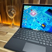 \ 公式ショップ限定価格❣️/ 美品《LTE搭載モデル》Surface Pro5 2in1 メモリ8GB SSD256GB Corei5 第7世代 ノートパソコン 安心サポート&3ヶ月保証付き