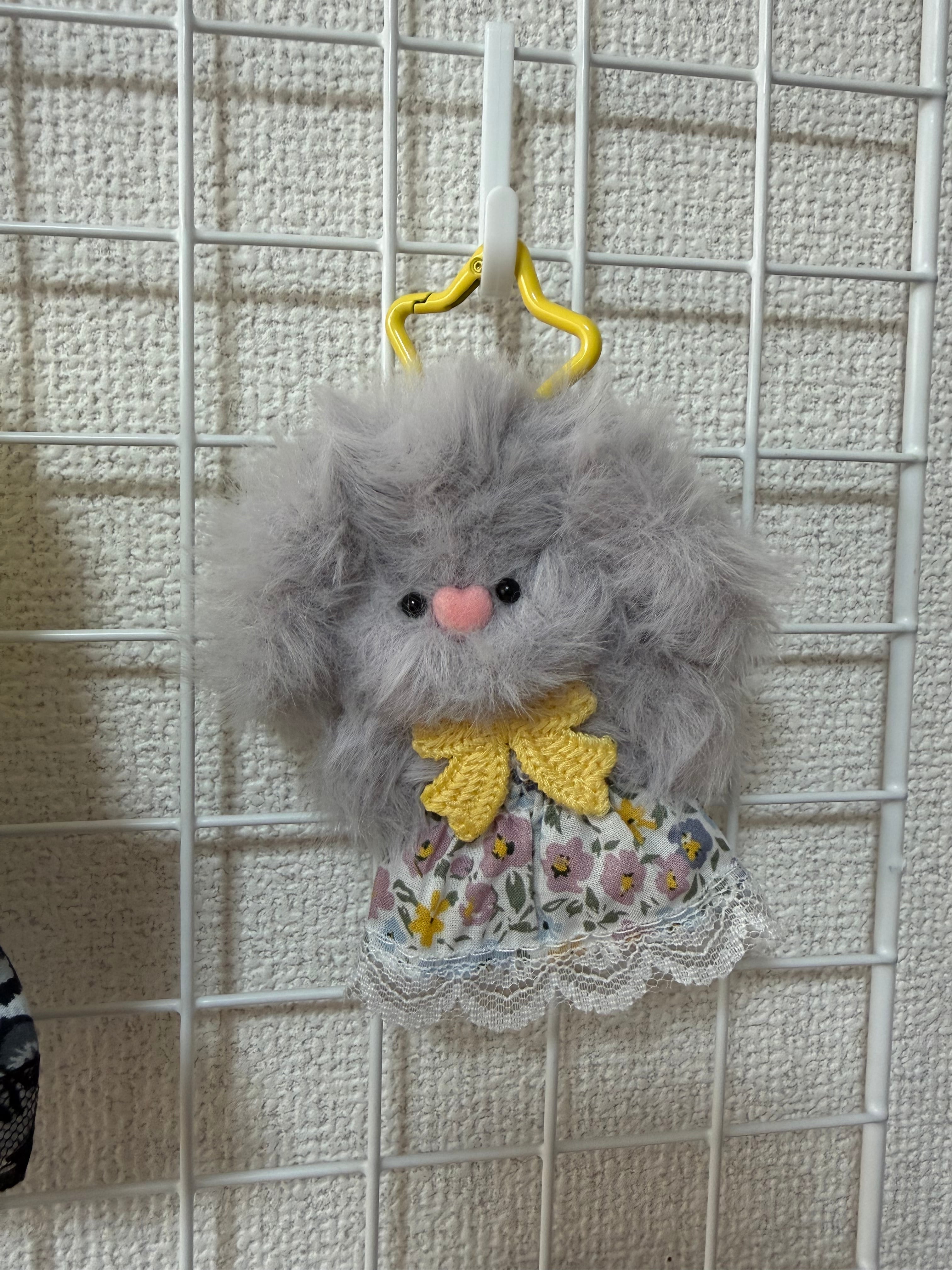 店主の気まぐれモールドール】ふわふわグレーのたれ耳わんちゃん