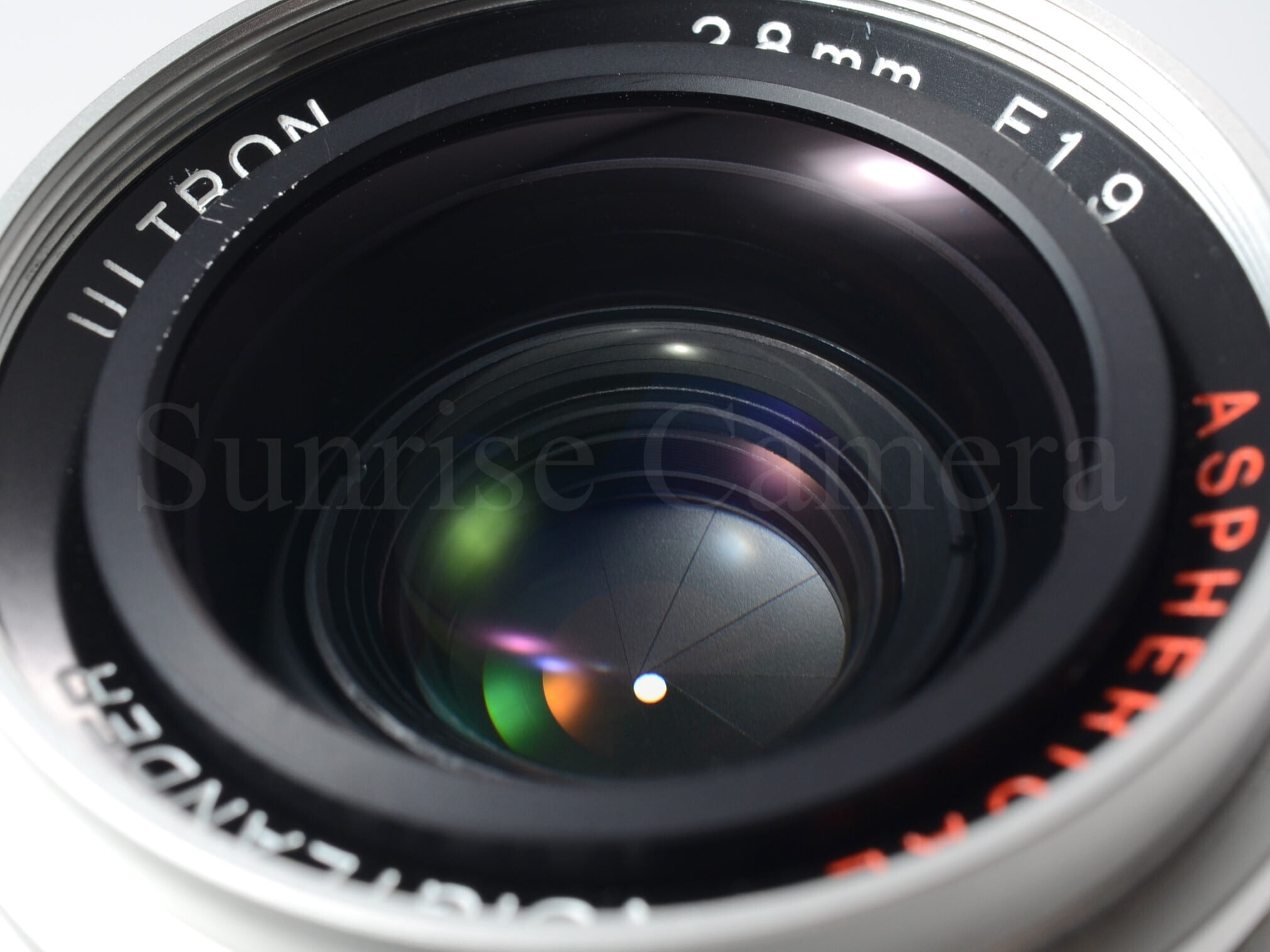 レンズ(単焦点) Voigtlander ULTRON 28mm f1.9 Aspherical Review
