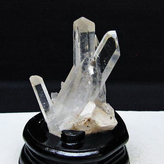 水晶 クラスター マダガスカル産 台座付属 水晶 原石 一点物 182-9417
