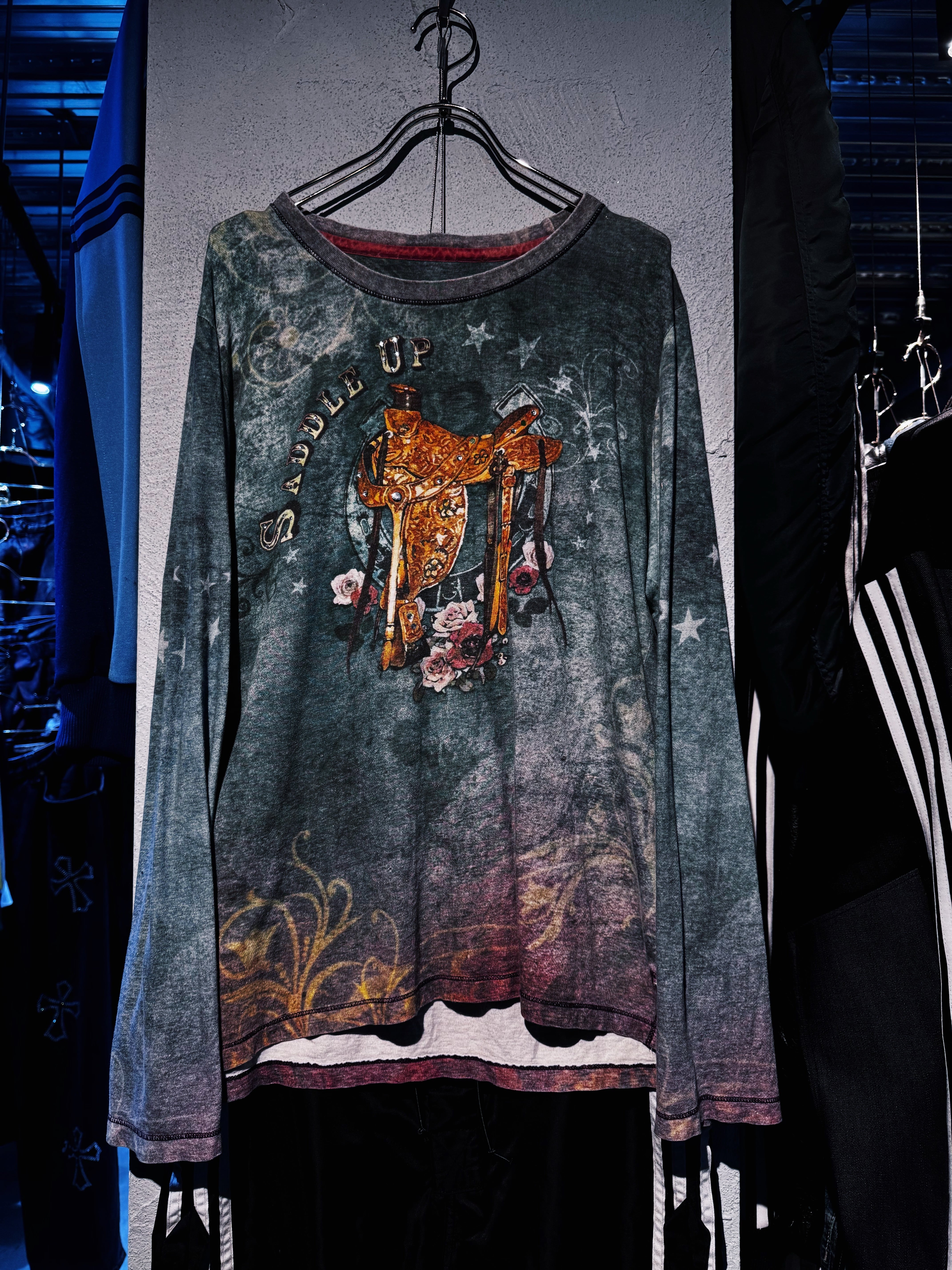 "BIT&BRIDLE"graphic print design long sleeve T shirt
