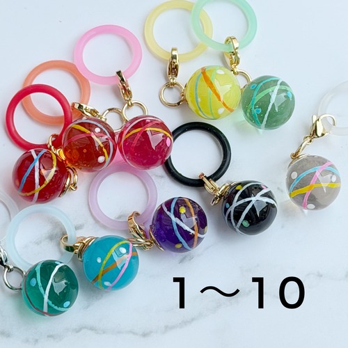 【金具ゴールド】まんまる、つやつや、ふたつとない。実物をお届け！レジンヨーヨーチャームャーム✨数量限定
