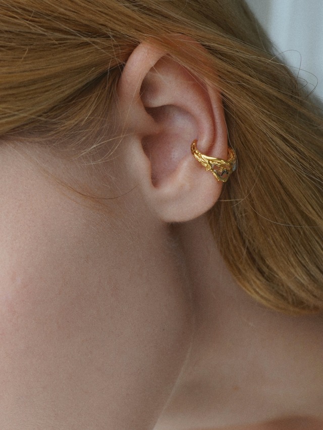 BOLD EAR CUFF