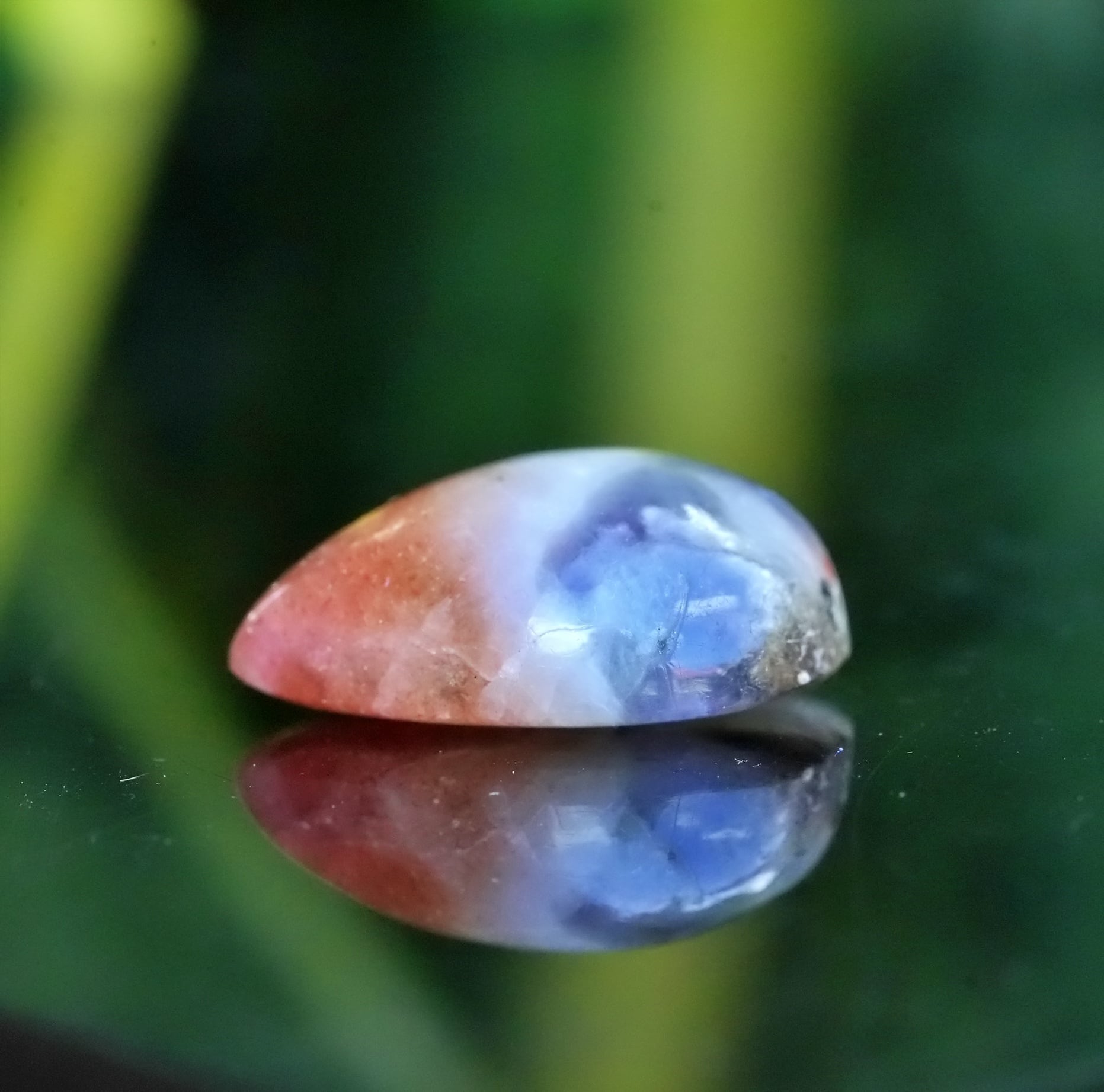 ぷっくり美人☆アイオライトサンストーン s1575 | Funky garuda Stone