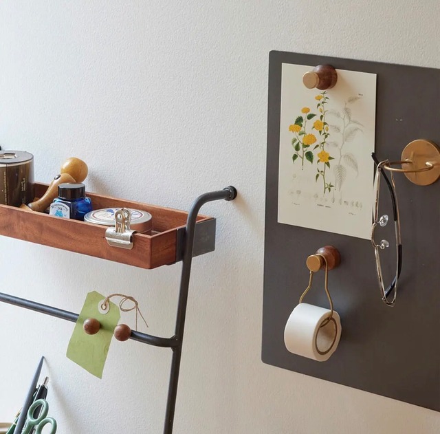 店舗・オフィスで使いやすい アイアンマグネットボード＆フックセット