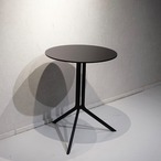 カッシーナ取扱 KRISTALIA クリスタリア POULE ポール カウンターテーブル カフェテーブル ハイテーブル 円形 テーブル ブラック モダン ホテルライク ミニマル