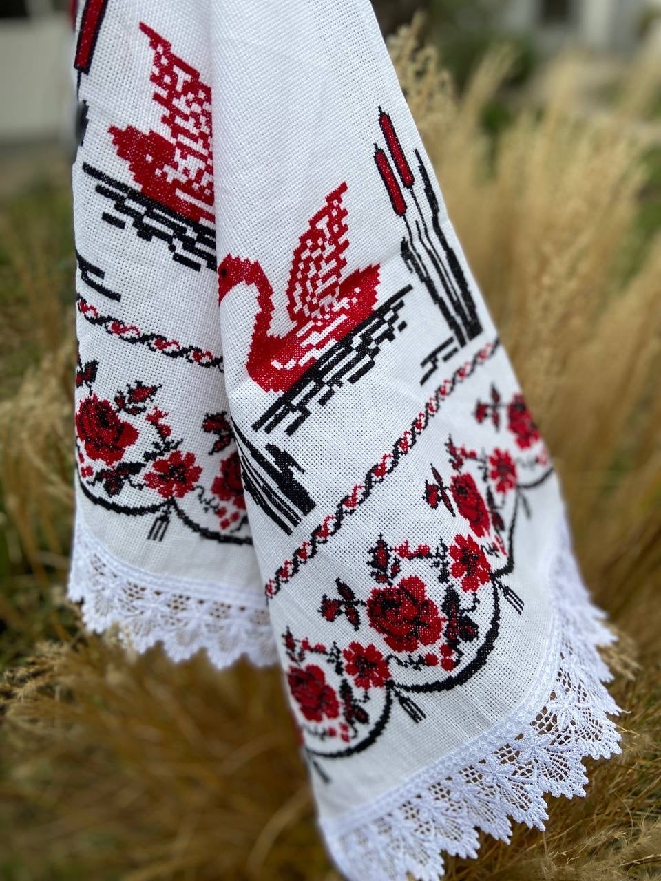 ウクライナ伝統手刺繍祭具タオル「ルシニク」 | ウクライナ刺繍と伝統