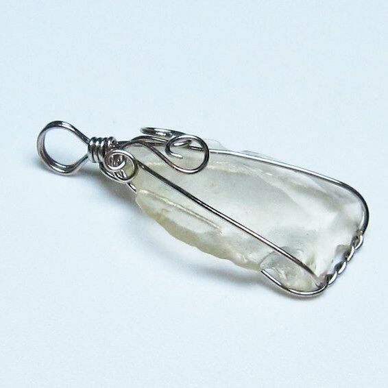 リビアングラス ペンダント 一点物 メール便可 112-13617