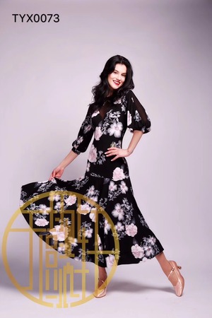 TYX073アリアンヌワンピース