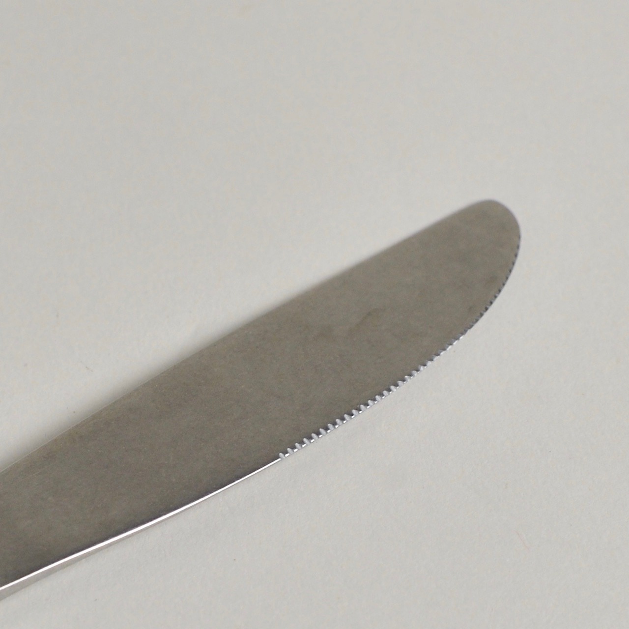 OSLO  TABLE KNIFE / オスロ テーブル ナイフ〈食器 / カトラリー 〉