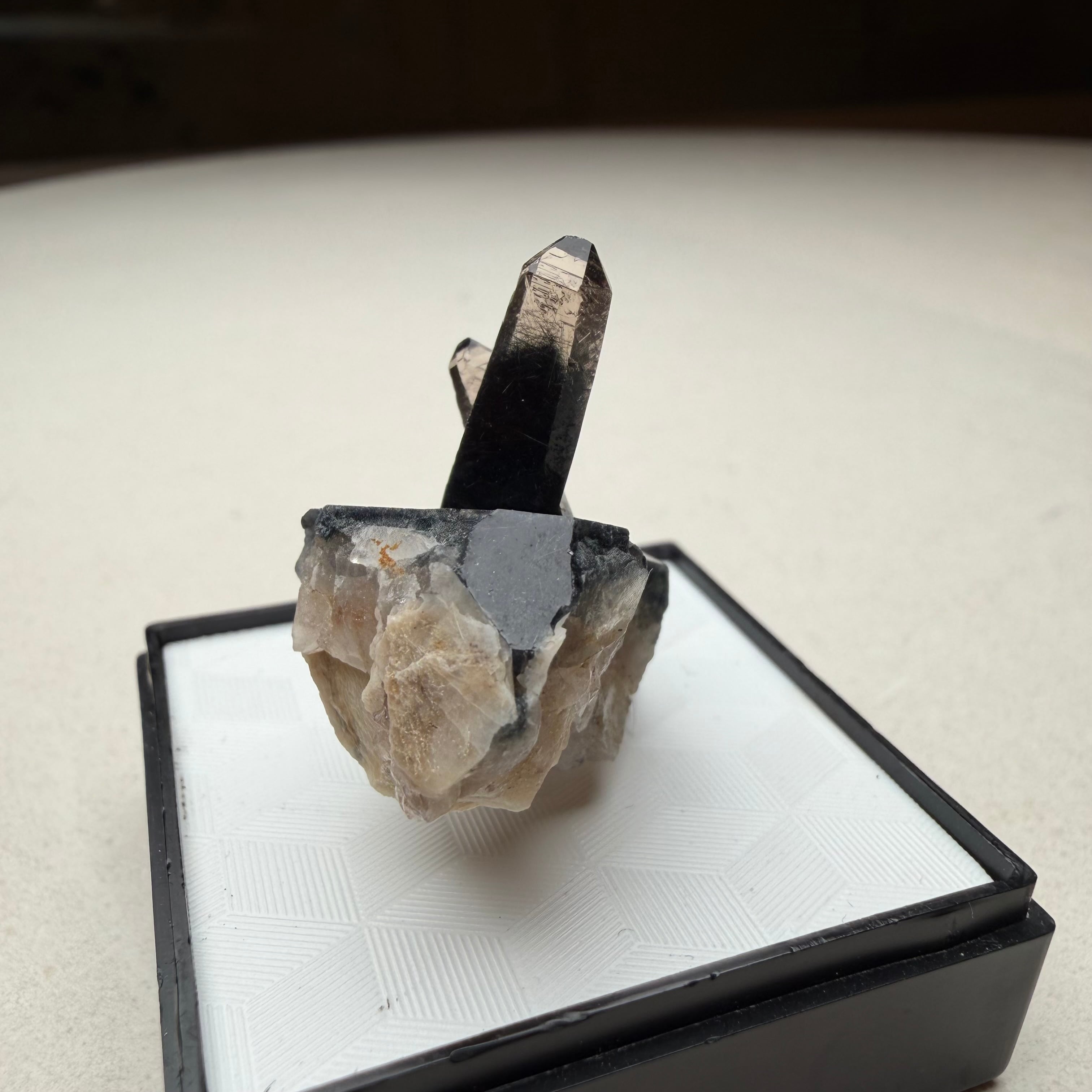 スモーキークォーツ 【Smoky Quartz】マラウイ共和国産 | PEANUTS MINERALS