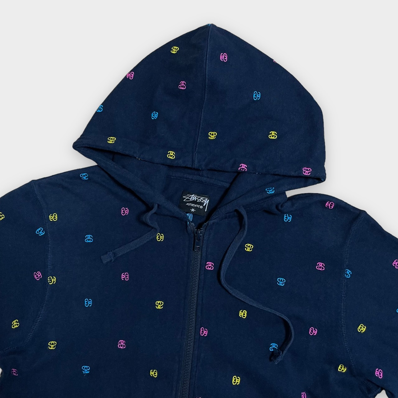 【STUSSY】刺繍ロゴ 総柄 半袖 スウェット ジップアップ パーカー フーディー フルジップ M ステューシー US古着
