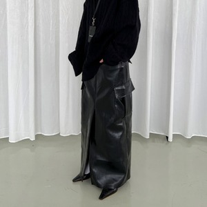 フロントスリットポケットフェイクレザースカート　LT0040018