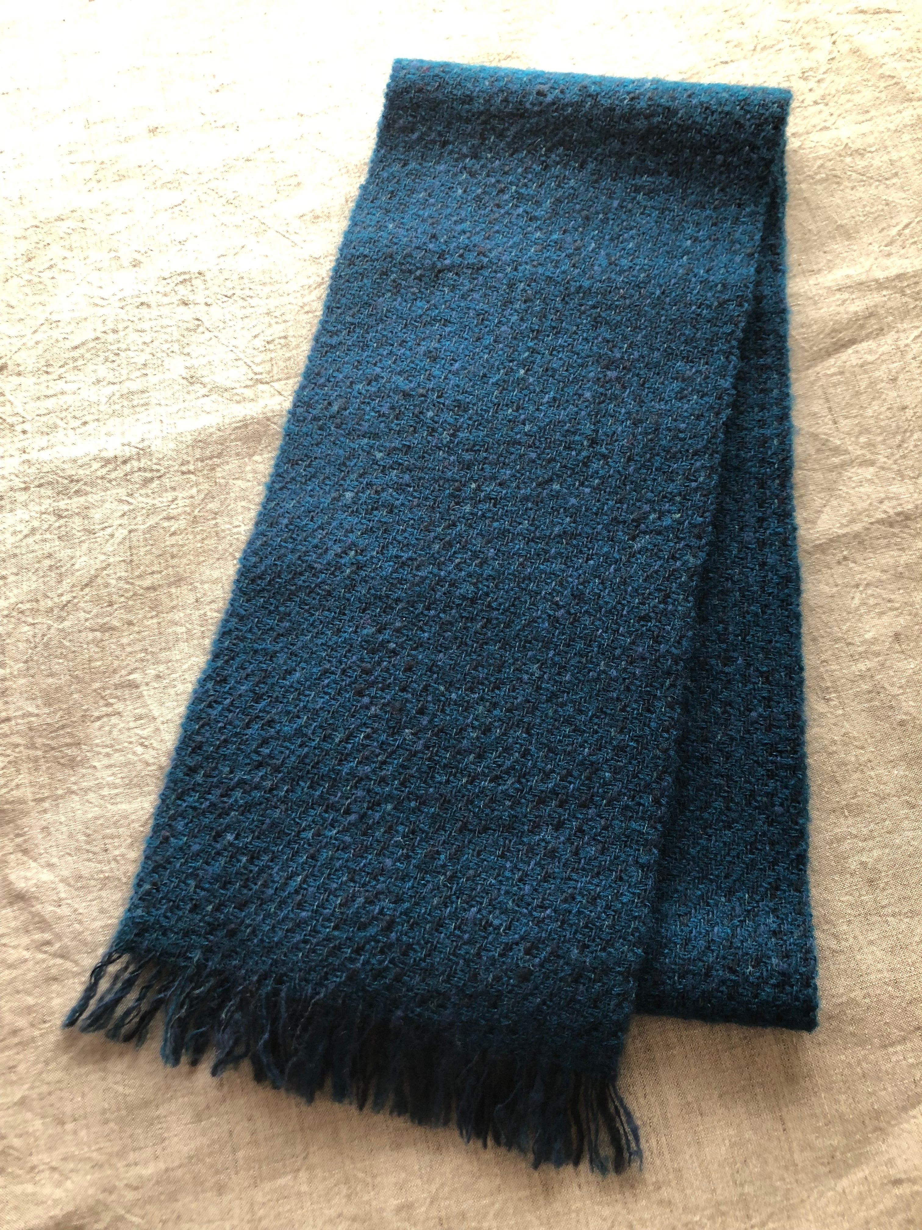 ４５Ｒ　藍ホームスパン手つなぎ糸ストール 45R藍染ミックスのニットストール: GOODS｜45R