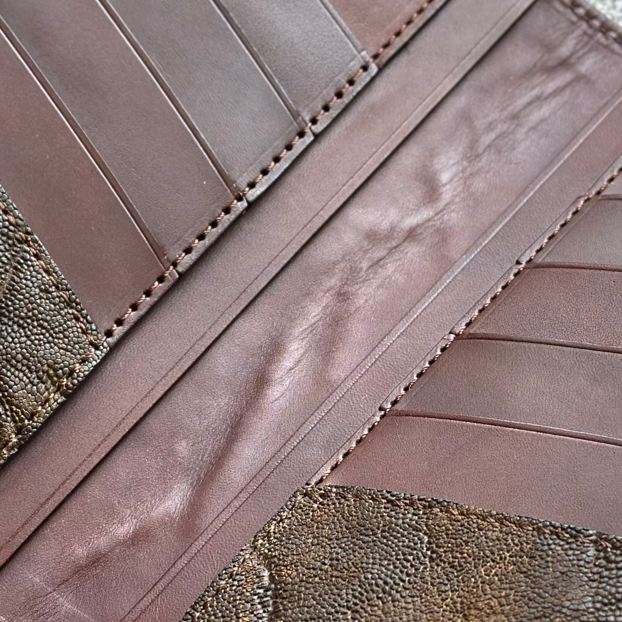 ウォレット ステルス エレファント 【手染めブラウン】