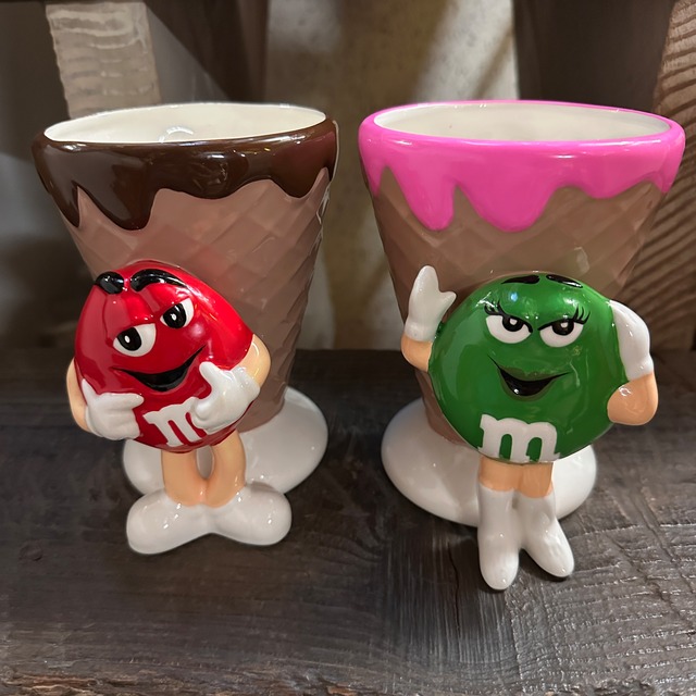 2004 Mars社公認 ギャラリー社製 m&m's 陶器製アイスクリームコーン型サンデーカップ 2点セット