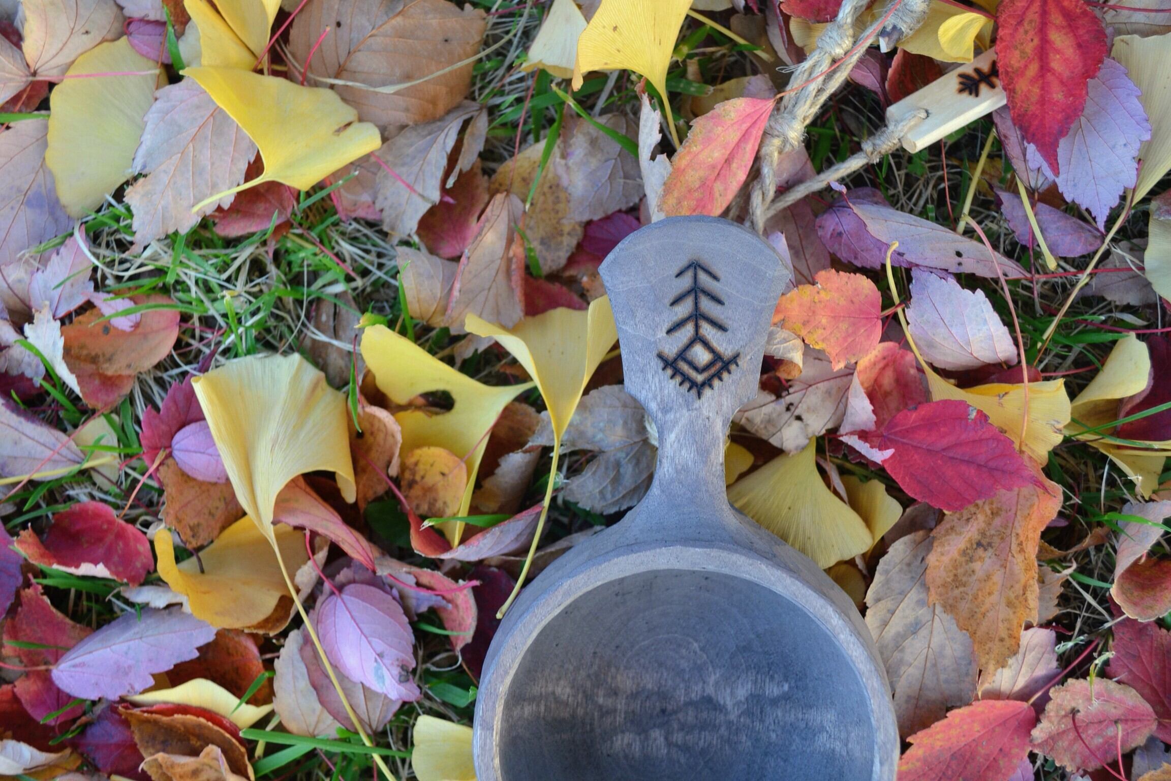 Soul of Siberia／Bird's tail／ロシア産ククサ／シルバー／白樺