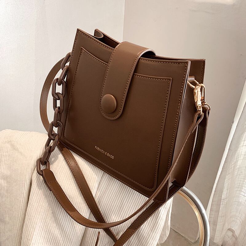 スタイルシングルショルダーバッグウィンターレッド 冬物 スクウェア メッセンジャーバッグ 手作りハンドバック97538248209