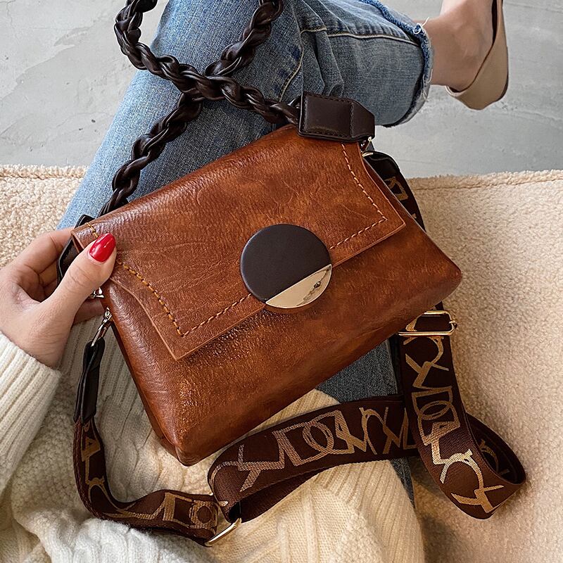 ワイルドインシングルショルダースモールバッグメス2020人気の新しいトレンディなファッションネットレッドワイドショルダーストラップメッセンジャーバッグスモールスクエアバッグ Tiancai_Wing_Bag20313795322