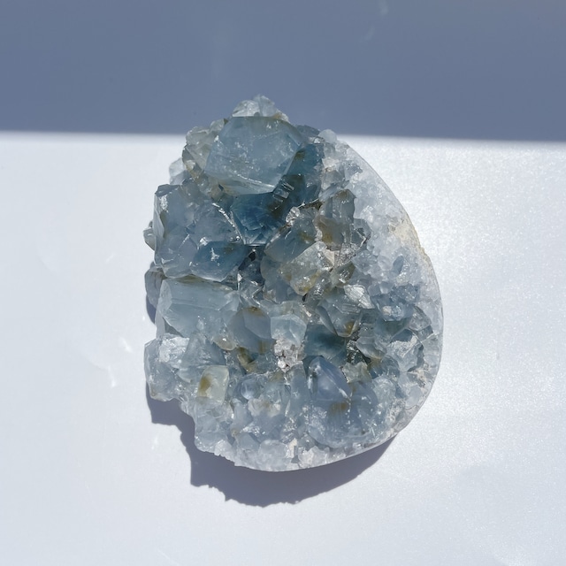 セレスタイト 卵型32◇ Celestite ◇天然石・鉱物・パワーストーン