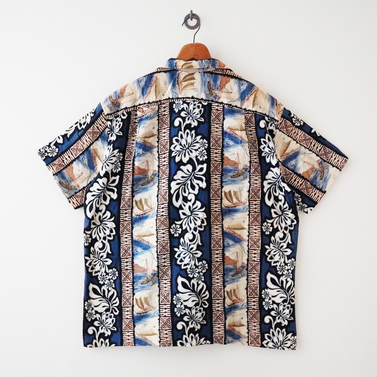 Aloha shirt