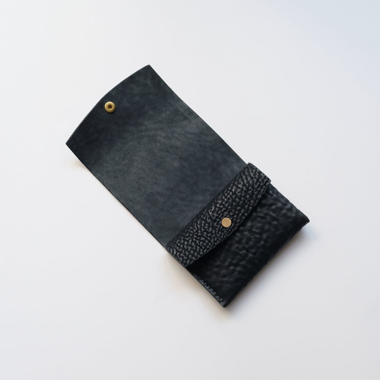 tri-fold wallet - bk - horse culatta reverse | chamoto