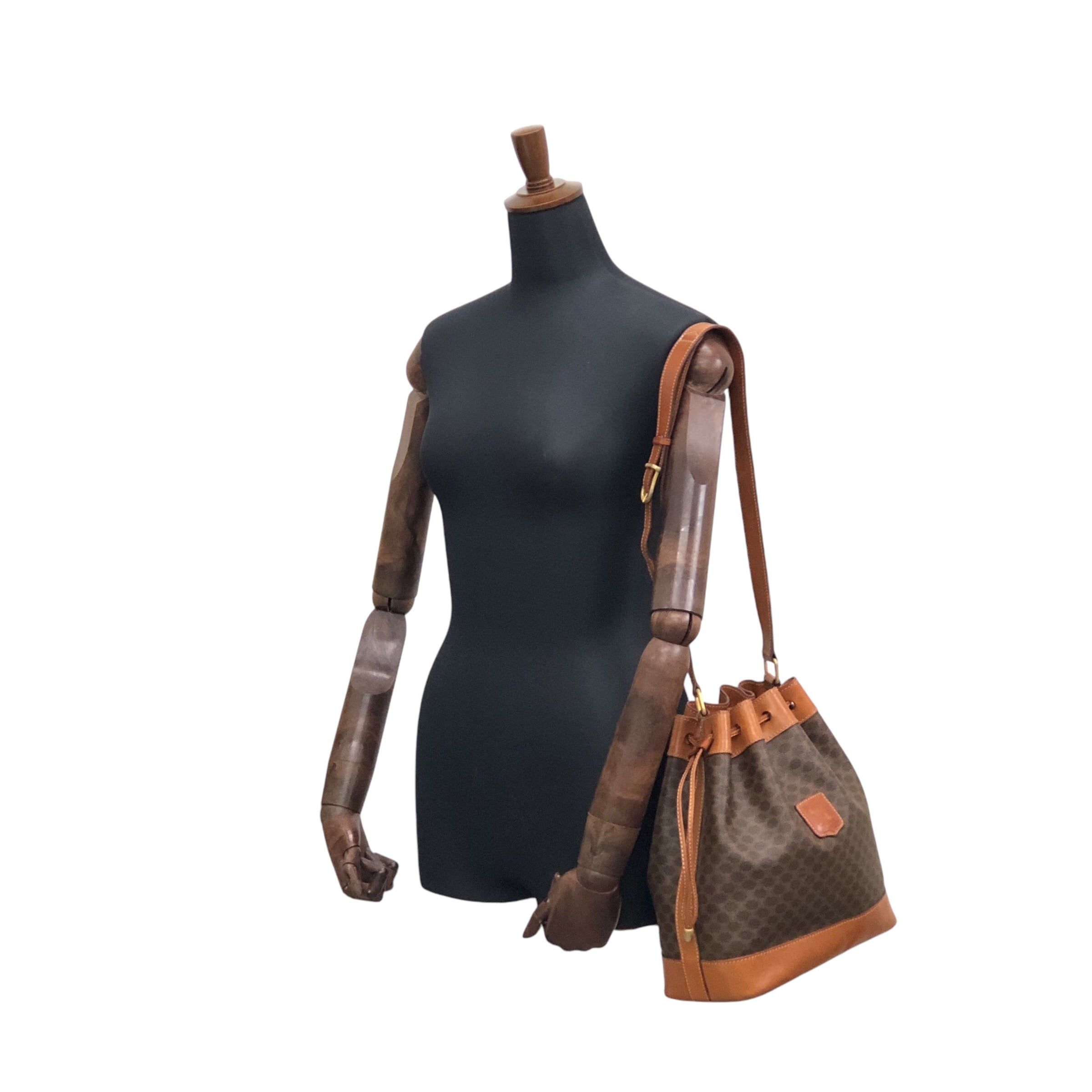 CELINE セリーヌ マカダム ショルダーバッグ ブラウン ブラゾン型押し