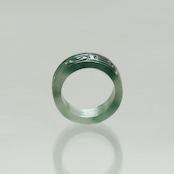 【13.5号】 Carving NyoYi  翡翠くり抜き甲丸リング A貨翡翠 jd_rg2513