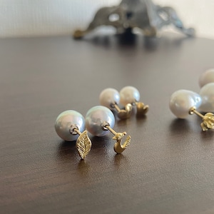 K18 Small Motif Earrings / 18金製 小さなモチーフのピアス『小鳥と葉っぱ』