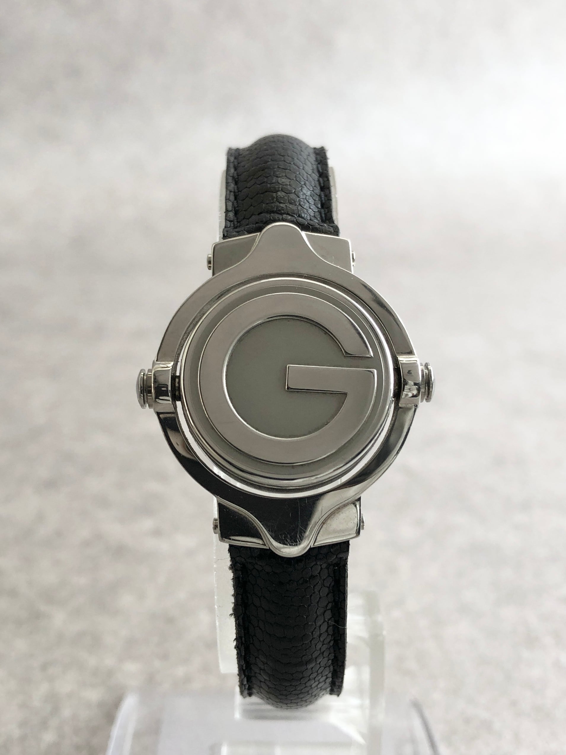 GUCCI グッチ 腕時計 シルバー×ブラック ターンフェイス 6600L vintage