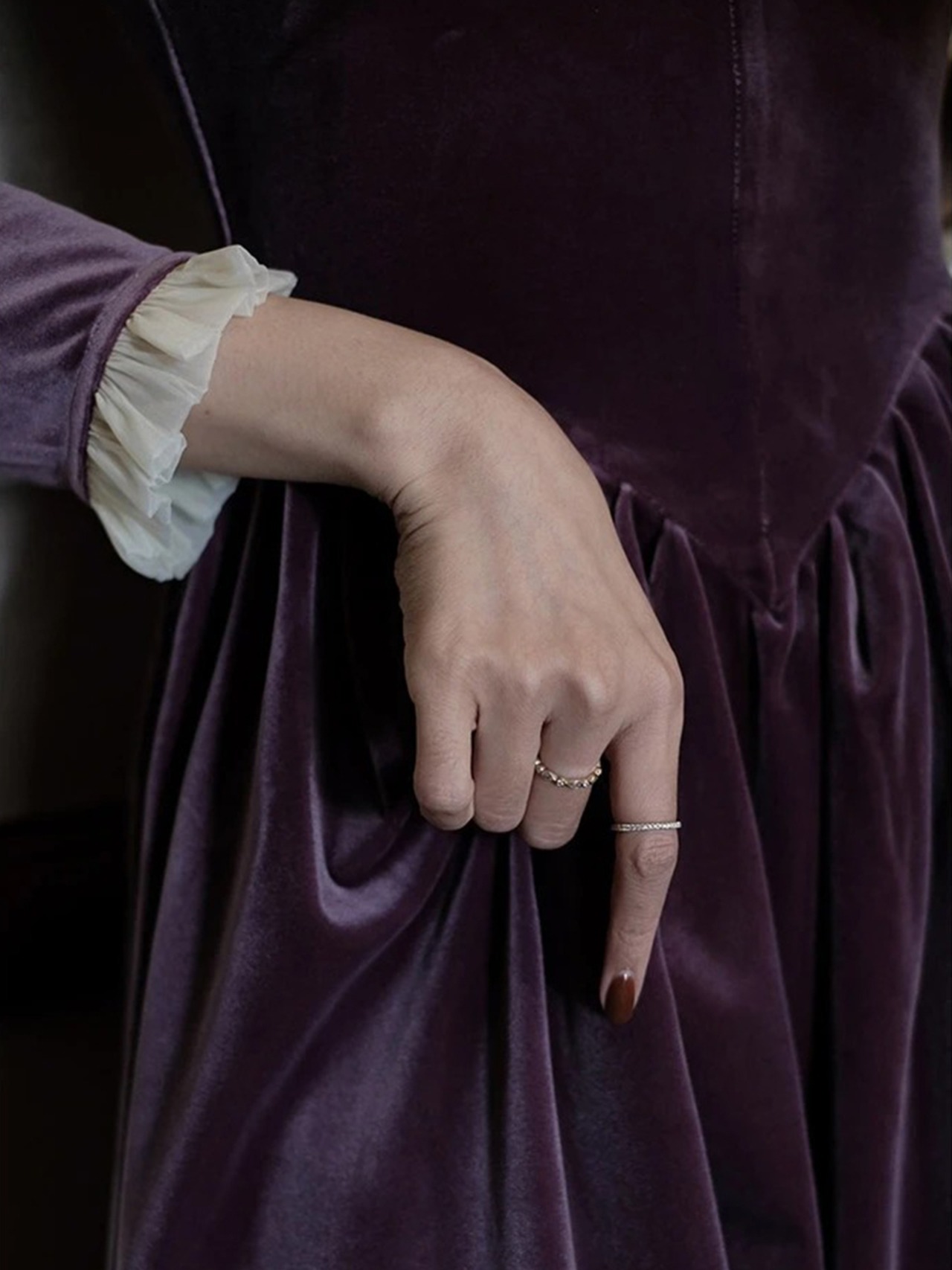 【0078】Vintage Velvet Square Collar Long Sleeve Dress