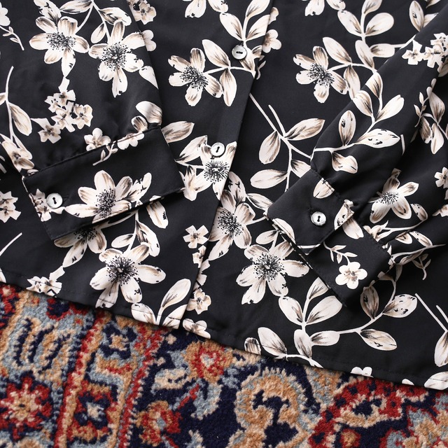 monotone flower pattern wide silhouette shirt