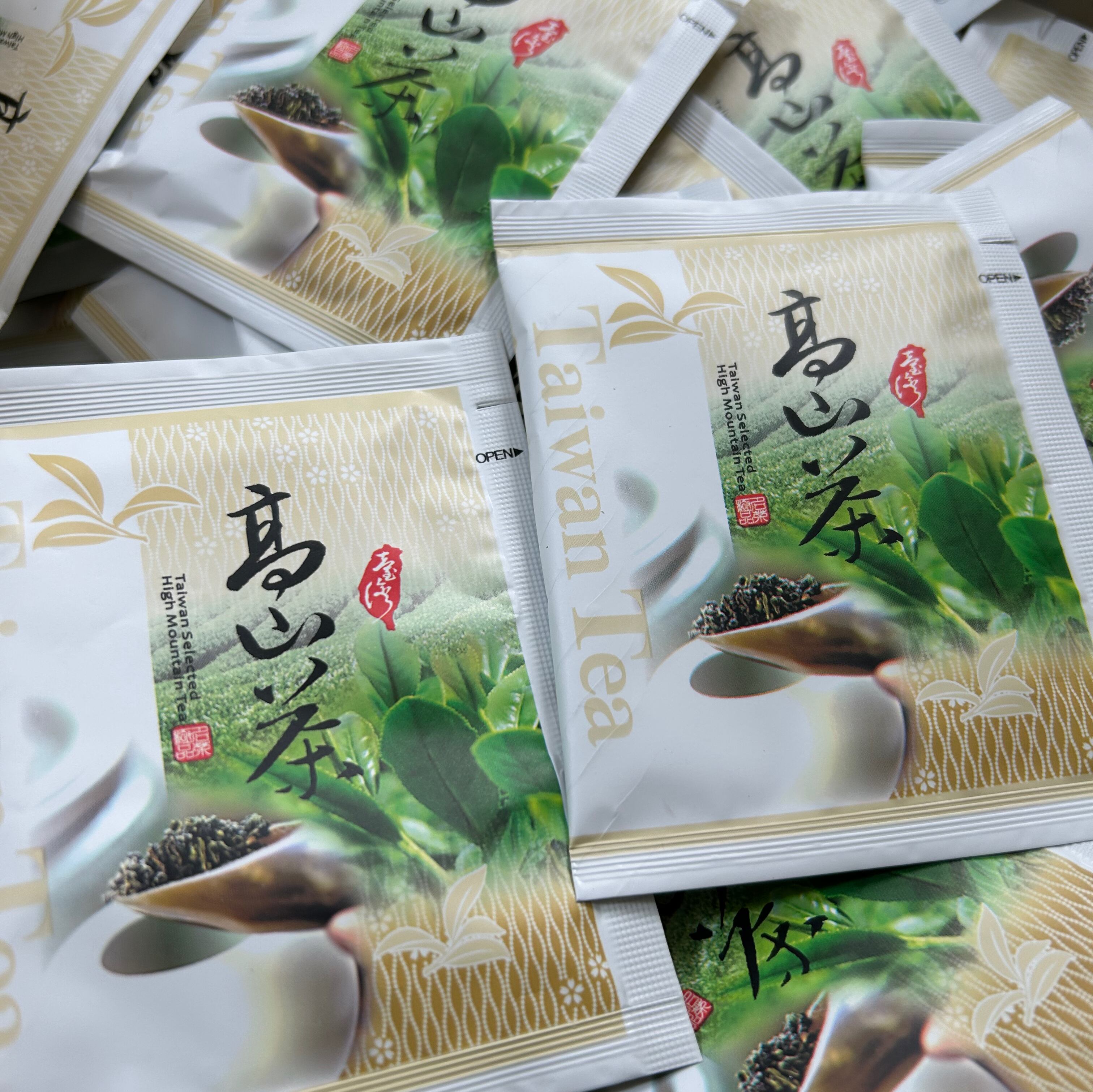 台湾 高山茶 150g×6袋セット まとめ売り 楽天市場】【3点購入で888円OFF】台湾70年老茶 特級高山烏龍茶