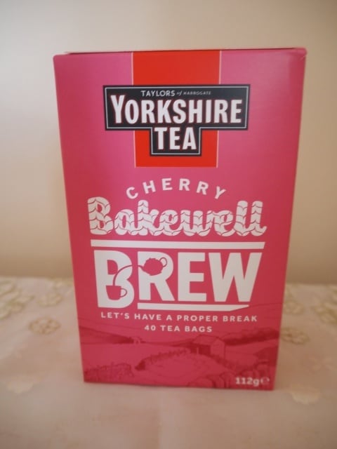ヨークシャーティキャラメルビスケットとビスケットのセット、F&Mセントパンクラス Yorkshire Tea カラメルビスケット＆マルティビスケット 6箱セット