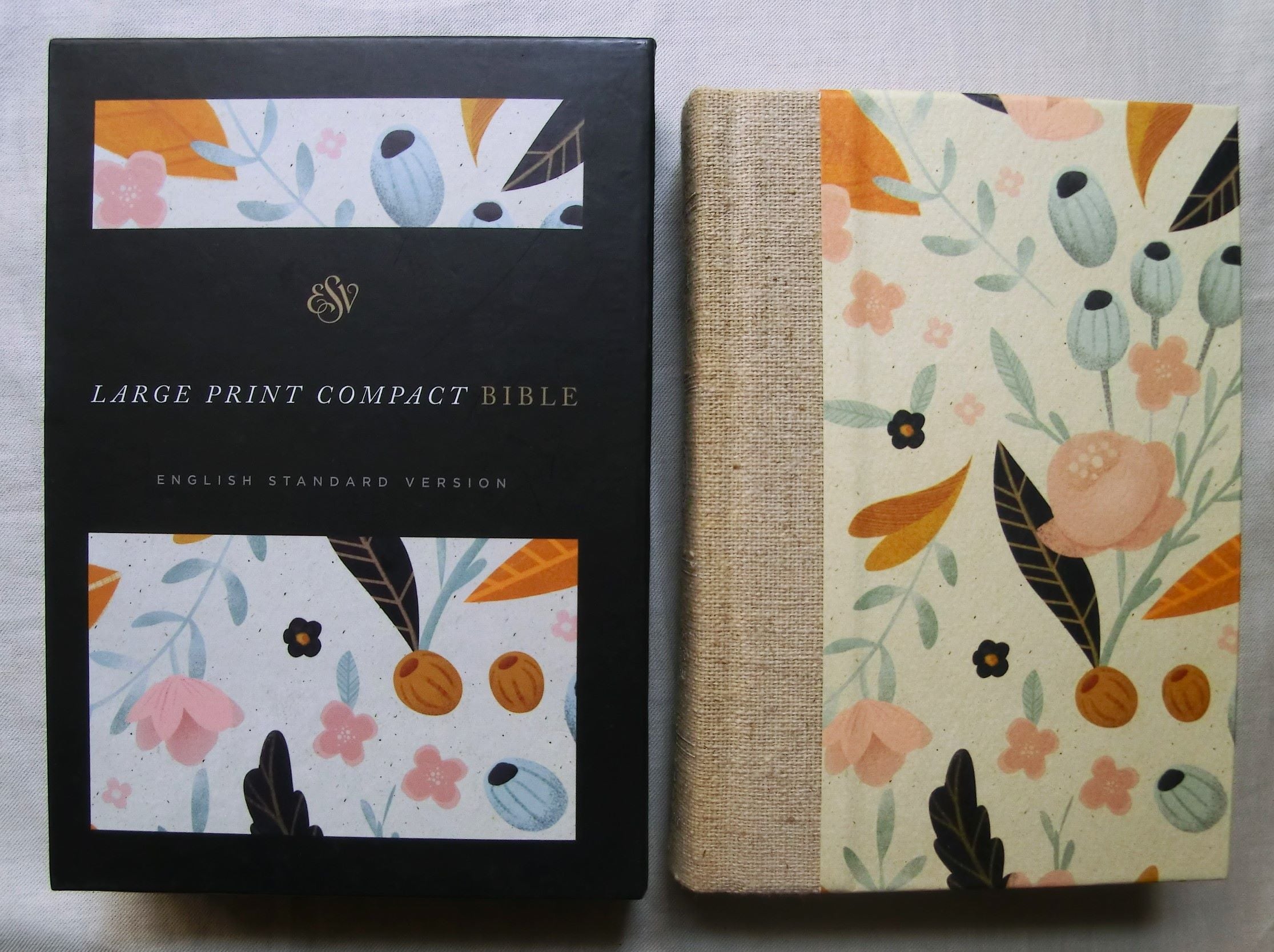 花柄装丁 ESV 聖書 バイブル ESV Large Print Compact Bible Spring