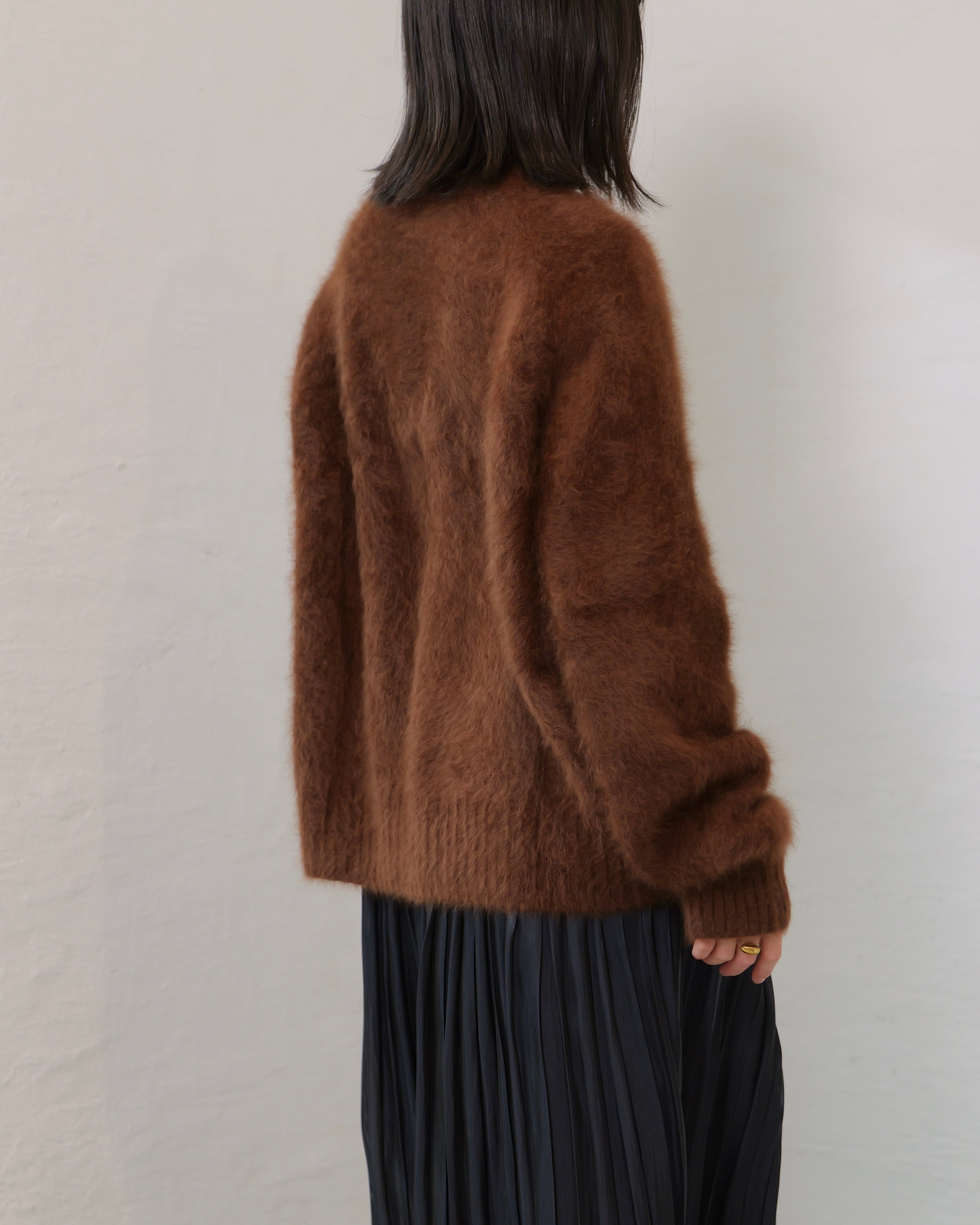 FOURAM - RACCOON CREW KNIT ：Dark Brown｜ラクーン100／毛足ニット