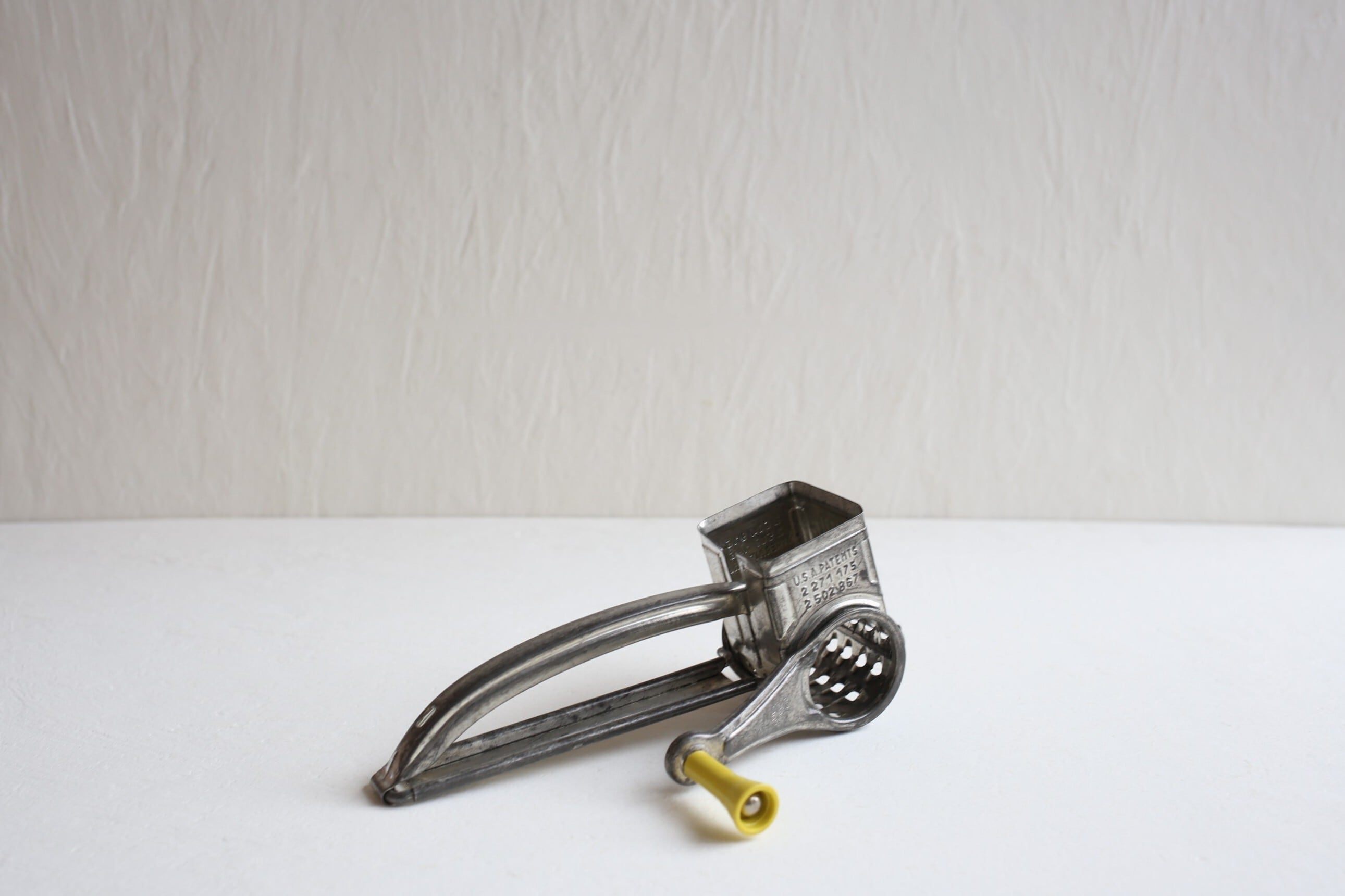 フランス アンティーク ヴィンテージ チーズグレーター チーズおろし