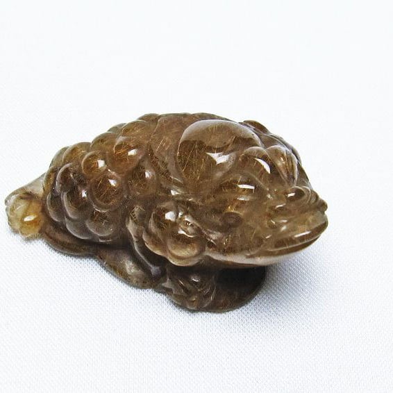 金針ルチル 金蟾 置物 手彫り 彫刻品 キンセン ルチルクォーツ 原石 一点物 おまかせ便 144-94