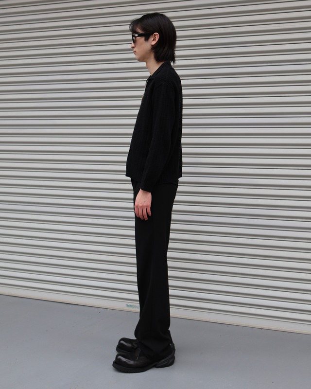 Short length zip-up knit blouson