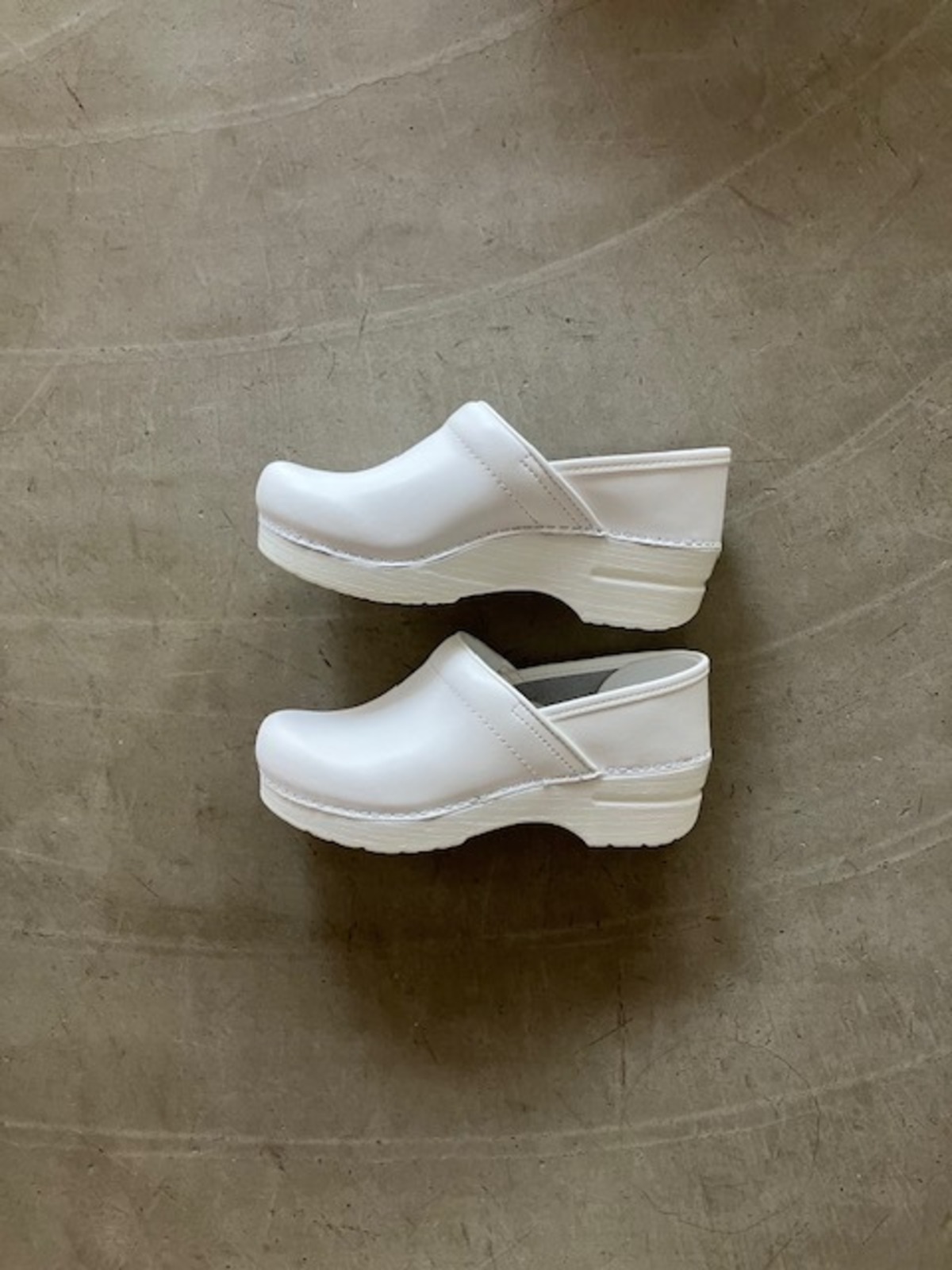 dansko Professional Box White | nabika