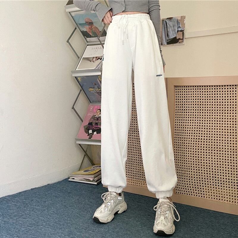 ホワイトパンツ スプリングオータムウェストルーズカジュアル 春物 秋物 試着室54756473786